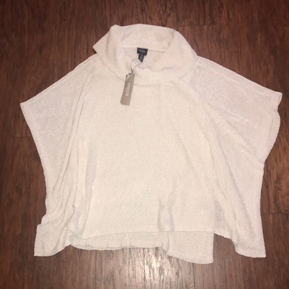 Chico's Sweaters - Soft poncho with shell lining 💙